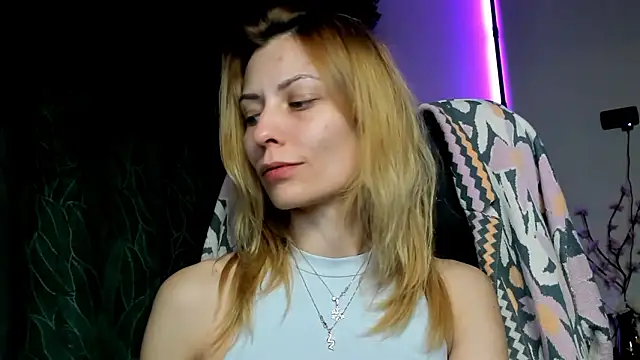 Snapshot of karo123421 chatting on February 16, 2026, 9:11 pm karo123421 online show from February 16, 2026, 9:11 pm