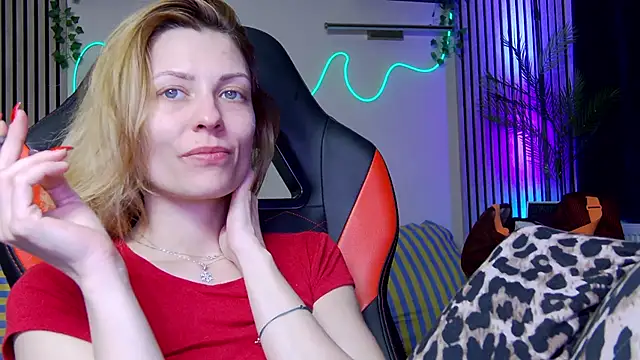 Snapshot of karo123421 chatting on February 17, 2026, 9:21 pm karo123421 online show from February 17, 2026, 9:21 pm