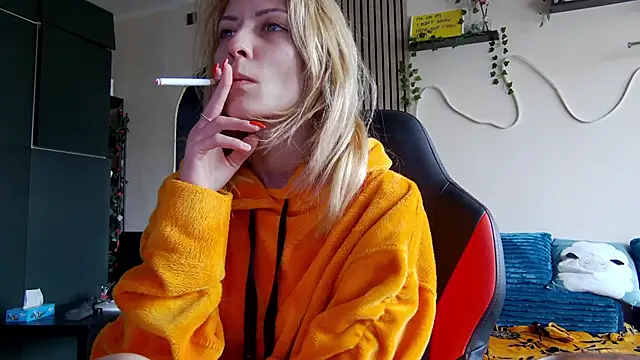 Snapshot of karo123421 chatting on March 1, 2026, 11:01 am karo123421 online show from March 1, 2026, 11:01 am