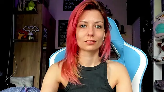 karo123421 online show from April 1, 2026, 5:52 am