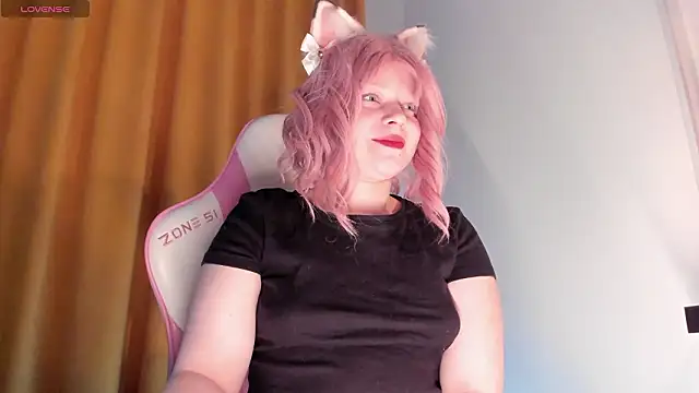 SueNiceeeee online show from February 3, 2026, 2:10 am