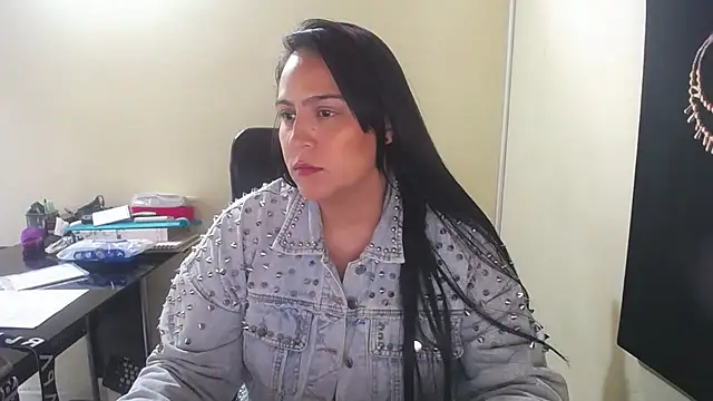 Snapshot of kendall_52 chatting on October 11, 2025, 2:15 pm kendall 52 online show from October 11, 2025, 2:15 pm