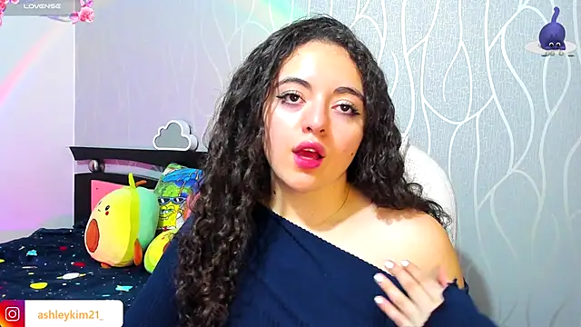 Snapshot of AshleyKim_ chatting on September 27, 2025, 12:26 am AshleyKim online show from September 27, 2025, 12:26 am