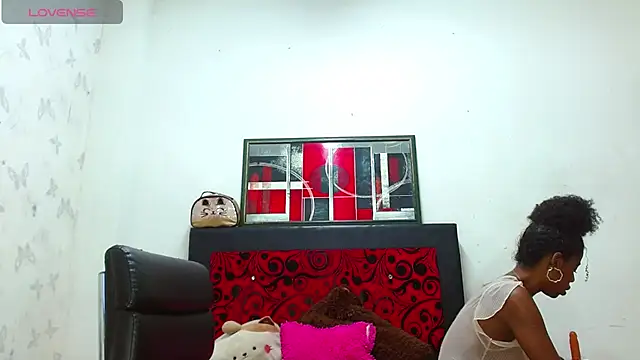 LexiStone  online show from February 12, 2025, 9:01 pm