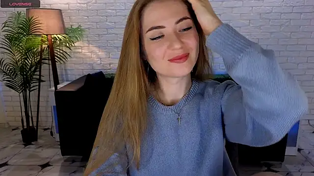 Snapshot of Adelyna_Bird chatting on March 13, 2025, 7:42 am Adelyna Bird online show from March 13, 2025, 7:42 am