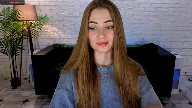 Snapshot of Adelyna_Bird chatting on March 14, 2025, 7:15 am Adelyna Bird online show from March 14, 2025, 7:15 am