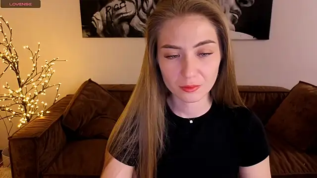 Adelyna Bird online show from July 30, 2026, 7:07 am