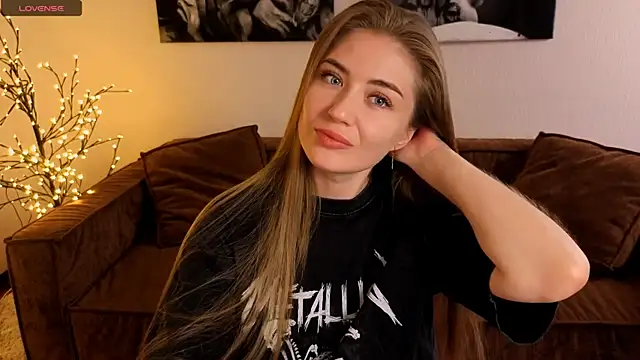 Adelyna Bird online show from August 1, 2026, 6:34 am