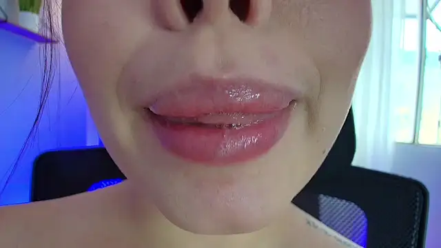 Snapshot of lisbet21x chatting on February 10, 2025, 7:17 pm lisbet21x online show from February 10, 2025, 7:17 pm