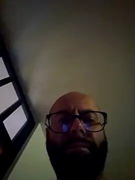 Dolceporco19 online show from November 4, 2025, 5:12 pm