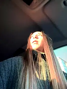 EvaCatt online show from November 17, 2025, 2:28 am