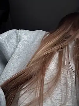 EvaCatt online show from April 2, 2026, 3:37 am