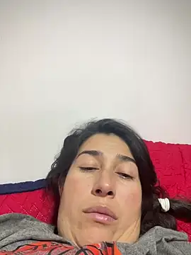 Snapshot of andreaisis2 chatting on December 11, 2024, 5:10 am andreaisis2 online show from December 11, 2024, 5:10 am