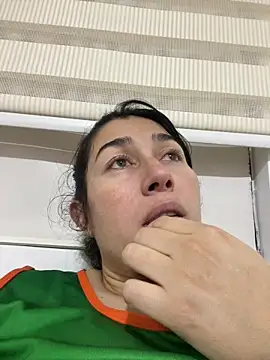 Snapshot of andreaisis2 chatting on February 6, 2025, 3:48 am andreaisis2 online show from February 6, 2025, 3:48 am