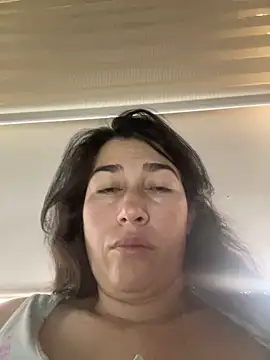 Snapshot of andreaisis2 chatting on February 19, 2025, 5:16 pm andreaisis2 online show from February 19, 2025, 5:16 pm