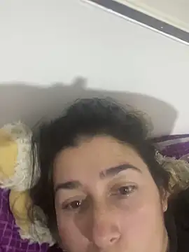 Snapshot of andreaisis2 chatting on March 3, 2025, 10:42 pm andreaisis2 online show from March 3, 2025, 10:42 pm