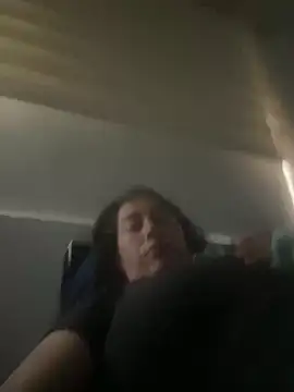 Snapshot of andreaisis2 chatting on March 8, 2025, 9:08 pm andreaisis2 online show from March 8, 2025, 9:08 pm