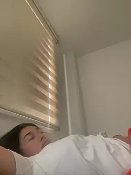 Snapshot of andreaisis2 chatting on March 19, 2025, 5:39 pm andreaisis2 online show from March 19, 2025, 5:39 pm