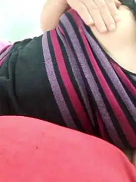 Snapshot of Susylu1 chatting on February 22, 2026, 6:39 pm Susylu1 online show from February 22, 2026, 6:39 pm