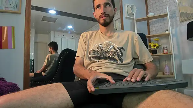 Snapshot of sam_bisex chatting on August 2, 2026, 1:26 am sam bisex online show from August 2, 2026, 1:26 am