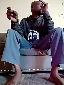 Snapshot of Daddy_hook chatting on December 8, 2024, 4:18 pm Daddy hook online show from December 8, 2024, 4:18 pm