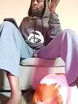 Snapshot of Daddy_hook chatting on December 9, 2024, 5:41 pm Daddy hook online show from December 9, 2024, 5:41 pm