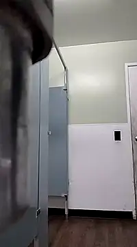 Snapshot of Daddy_hook chatting on December 10, 2024, 6:17 pm Daddy hook online show from December 10, 2024, 6:17 pm