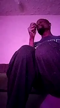 Snapshot of Daddy_hook chatting on December 18, 2024, 12:54 am Daddy hook online show from December 18, 2024, 12:54 am