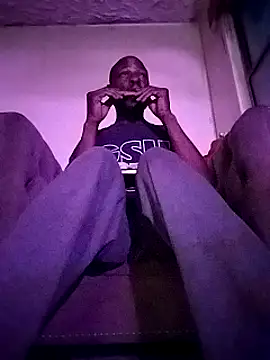 Snapshot of Daddy_hook chatting on December 21, 2024, 1:26 am Daddy hook online show from December 21, 2024, 1:26 am