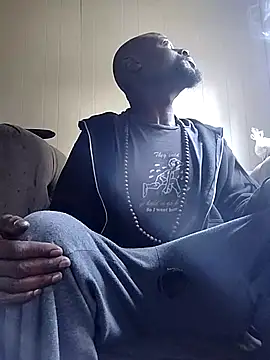 Snapshot of Daddy_hook chatting on October 26, 2025, 7:31 pm Daddy hook online show from October 26, 2025, 7:31 pm