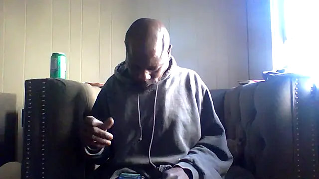 Snapshot of Daddy_hook chatting on February 18, 2026, 11:33 pm Daddy hook online show from February 18, 2026, 11:33 pm