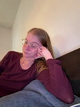 jannis1992 online show from August 5, 2026, 6:44 pm