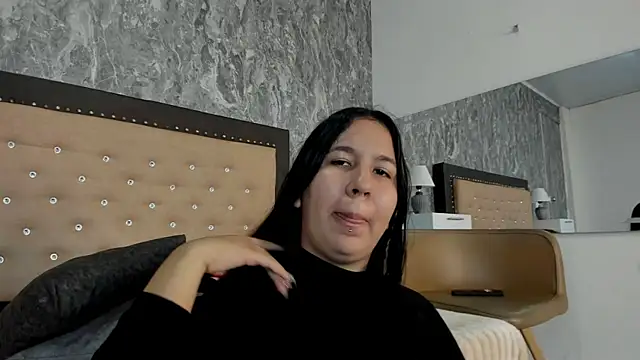 Lia sarahi online show from September 22, 2025, 11:23 am