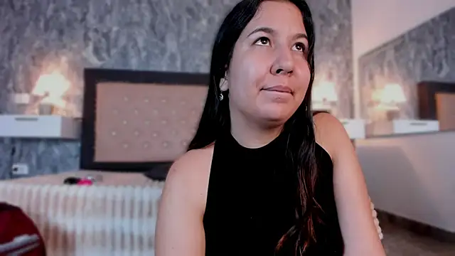 Lia sarahi online show from October 19, 2025, 11:33 am