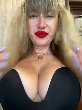 Kittenforyou online show from July 19, 2026, 12:09 pm