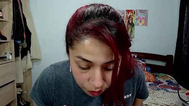 Snapshot of Alexxx_andr4 chatting on March 22, 2025, 6:36 pm Alexxx andr4 online show from March 22, 2025, 6:36 pm