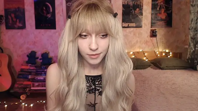 Friendly Ellie online show from January 27, 2025, 11:11 pm