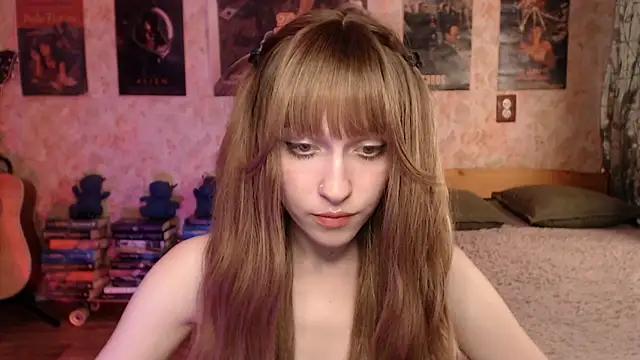Friendly Ellie online show from May 14, 2026, 1:18 pm