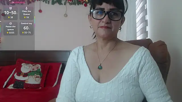 ISABEEL SOFIA01 online show from October 26, 2025, 12:22 pm