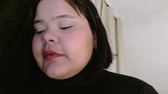 sexychubby    online show from February 15, 2025, 11:14 pm