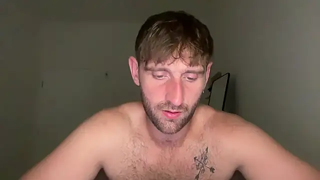Snapshot of lukegunn chatting on July 2, 2026, 8:37 pm lukegunn online show from July 2, 2026, 8:37 pm