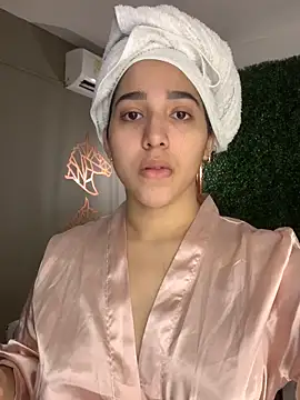 Amandanauty online show from November 11, 2025, 9:15 pm