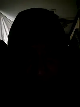 Calamaco07 online show from November 6, 2025, 6:47 am