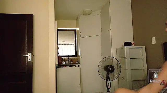 Snapshot of MissLMrJ chatting on March 12, 2025, 11:42 am MissLMrJ online show from March 12, 2025, 11:42 am