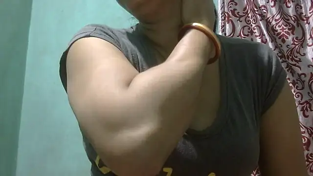 Snapshot of AVNI09- chatting on November 12, 2025, 9:21 am AVNI09- online show from November 12, 2025, 9:21 am