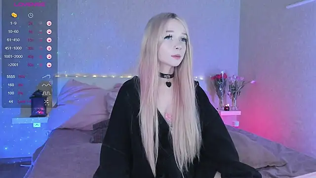 Snapshot of Misty_Shadow chatting on March 8, 2025, 10:24 pm Misty Shadow online show from March 8, 2025, 10:24 pm