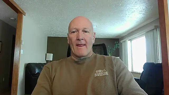 BasicAnt online show from November 28, 2025, 3:47 pm