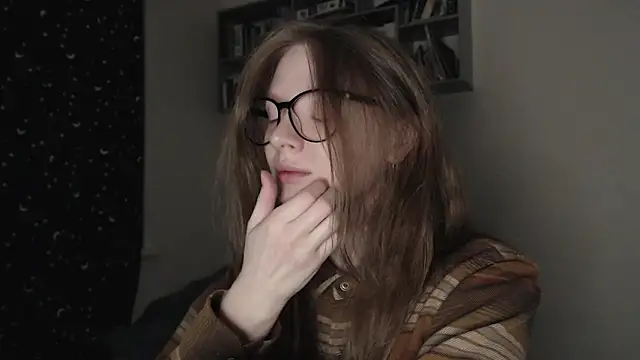 mollytuck online show from March 5, 2025, 3:29 pm