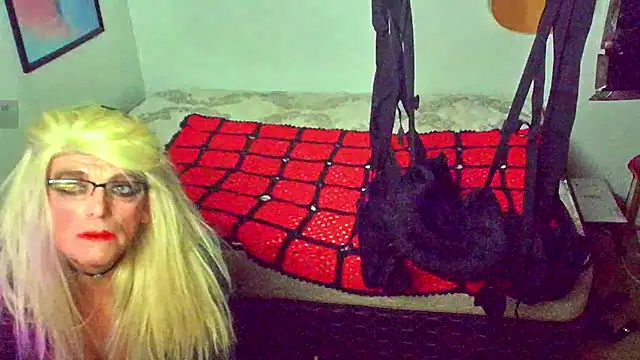 Snapshot of DoMeDoggyDiana chatting on November 1, 2025, 7:54 am DoMeDoggyDiana online show from November 1, 2025, 7:54 am