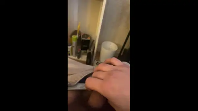 cnasty5621333 online show from April 22, 2026, 6:09 pm